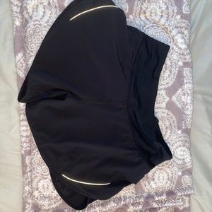 Lululemon running short